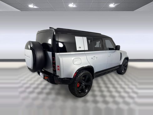 Used 2024 Land Rover Defender 110 X AWD/4WD image 9