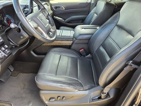 Used 2018 GMC Yukon Denali w/ Denali Ultimate Package AWD/4WD image 10