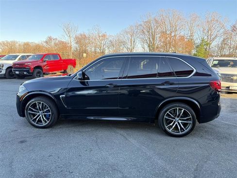 Used 2017 BMW X5 M image 8