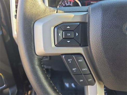 Used 2019 Ford F250 Lariat w/ Lariat Value Package image 22