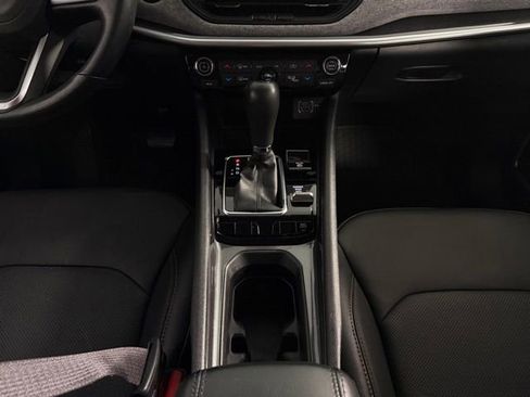 Used 2022 Jeep Compass Latitude image 21