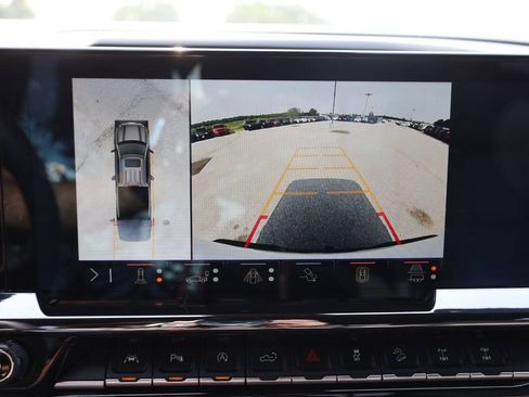 Used 2025 Chevrolet Silverado 1500 ZR2 w/ Technology Package AWD/4WD image 23