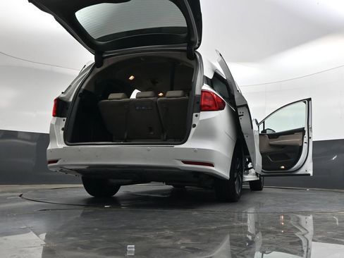 Used 2023 Honda Odyssey Touring image 45