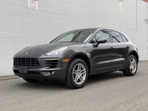 Used 2018 Porsche Macan image 2