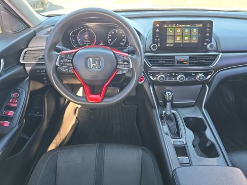 Used 2019 Honda Accord EX image 10