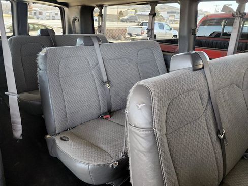 Used 2020 Chevrolet Express 3500 LT w/ LT Preferred Equipment Group image 32