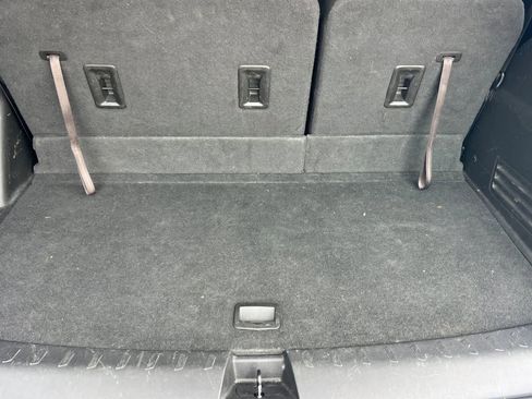 Used 2018 Chevrolet Traverse LS image 18