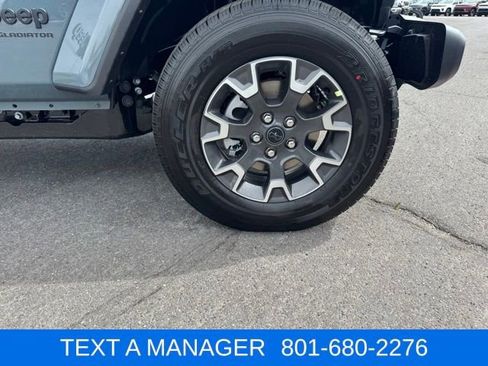 New 2026 Jeep Gladiator Sport AWD/4WD image 2