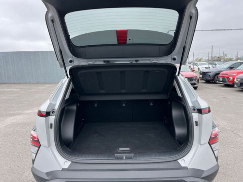 Used 2025 Hyundai Kona SEL image 32