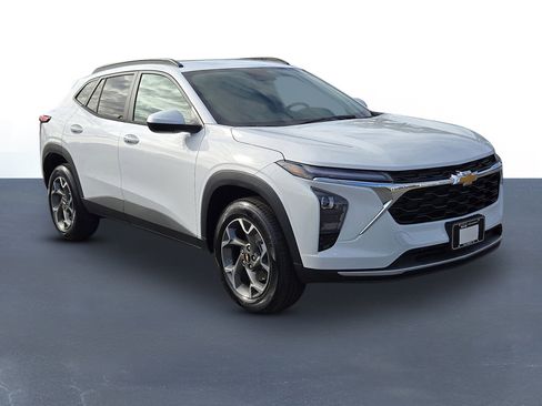 New 2026 Chevrolet Trax LT w/ Driver Confidence Package image 3