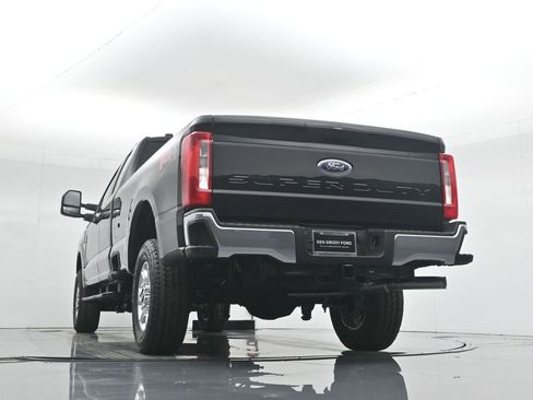New 2026 Ford F350 XLT w/ FX4 Off-Road Package image 48