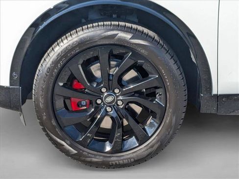 Used 2024 Land Rover Discovery Sport Dynamic SE image 27