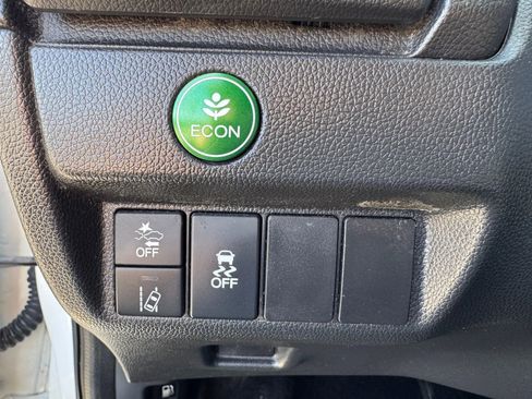 Used 2018 Honda Fit EX image 31