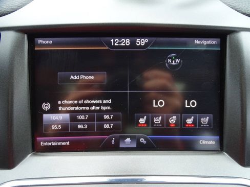 Used 2013 Lincoln MKS AWD image 26
