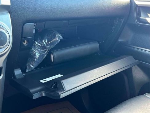 Used 2012 Toyota 4Runner Limited image 32