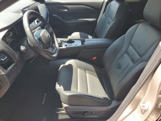 Certified 2025 Nissan Rogue SL w/ SL Premium Package FWD image 24