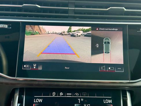 Used 2021 Audi Q8 Premium Plus w/ Premium Plus Package AWD/4WD image 32