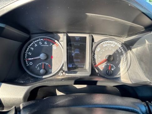 Used 2021 Toyota Tacoma SR AWD/4WD image 25