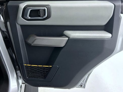 Used 2023 Ford Bronco Badlands w/ Sasquatch Package image 18