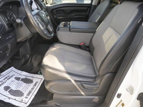 Used 2021 Nissan Titan S w/ S Utility Package image 9