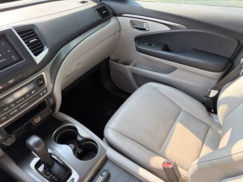 Used 2018 Honda Ridgeline RTL image 24