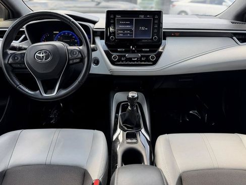 Used 2019 Toyota Corolla XSE FWD image 9