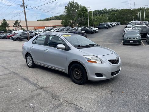 Used 2010 Toyota Yaris Sedan FWD image 6