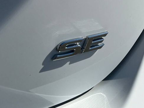 Certified 2022 Toyota Camry SE w/ Convenience Package FWD image 27