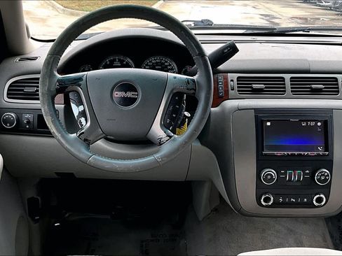 Used 2009 GMC Yukon XL SLE w/ Convenience Package image 5