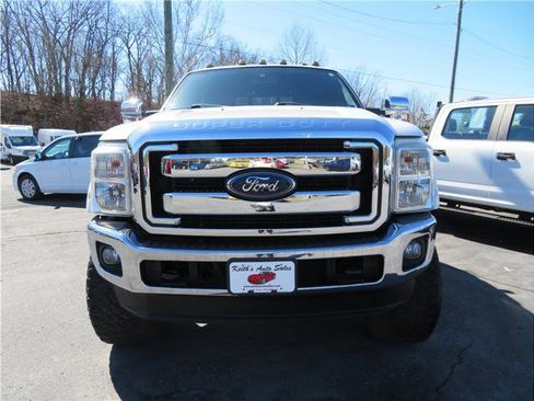Used 2015 Ford F350 Lariat w/ Lariat Interior Package image 13