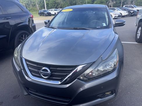 Used 2016 Nissan Altima 3.5 SL w/ 3.5 Technology Package image 1