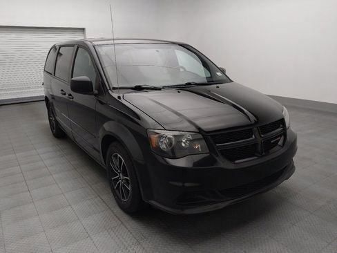 Used 2015 Dodge Grand Caravan SE w/ Quick Order Package 29E SE FWD image 13
