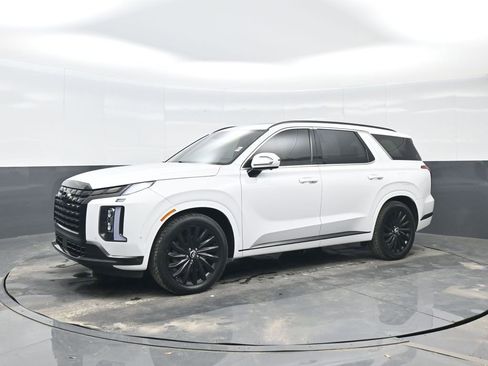 Used 2024 Hyundai Palisade Calligraphy AWD/4WD image 2