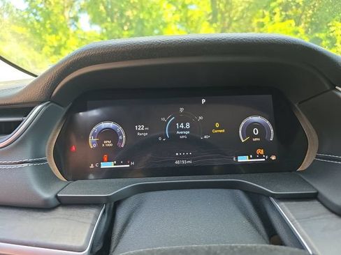 Used 2022 Jeep Grand Cherokee L Limited RWD image 10