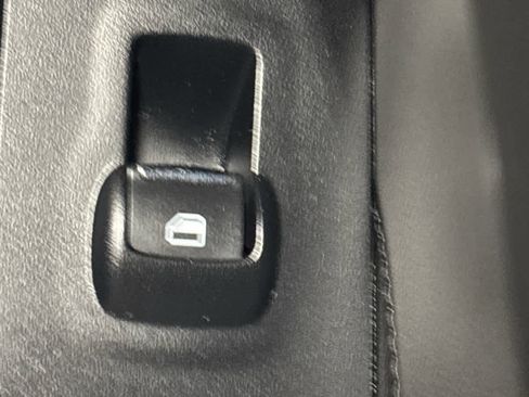 Used 2017 Lincoln MKC Premiere image 44