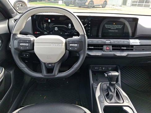 Certified 2025 Kia K4 GT-Line w/ GT-Line Premium Package image 11