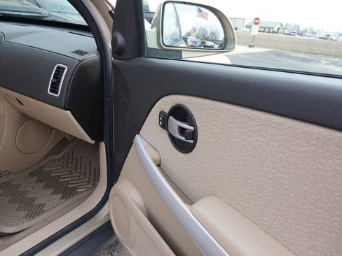 Used 2007 Chevrolet Equinox LT w/ LT Preferred Equipment Group image 28