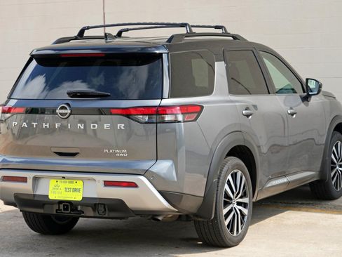 Used 2025 Nissan Pathfinder Platinum AWD/4WD image 55