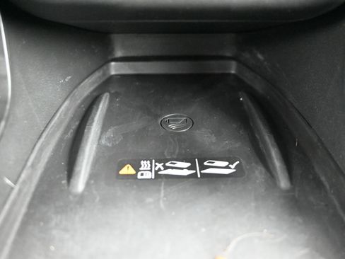 Used 2024 Chevrolet TrailBlazer RS w/ Convenience Package AWD/4WD image 17