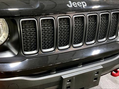 Used 2020 Jeep Renegade Trailhawk image 29
