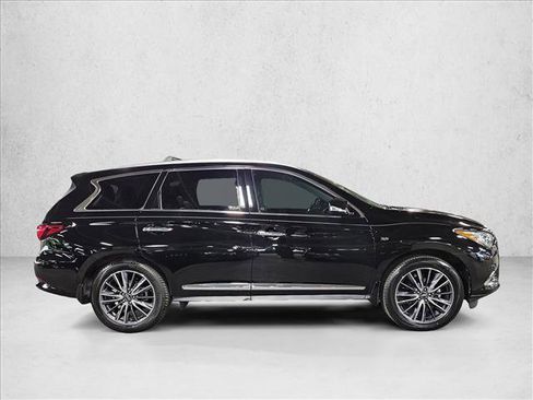 Used 2020 INFINITI QX60 Luxe w/ Sensory Package FWD image 4