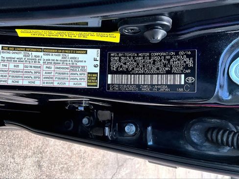Used 2016 Toyota Prius Four FWD image 34