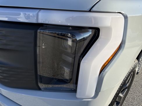 Used 2024 Ford F150 Lightning Flash image 6