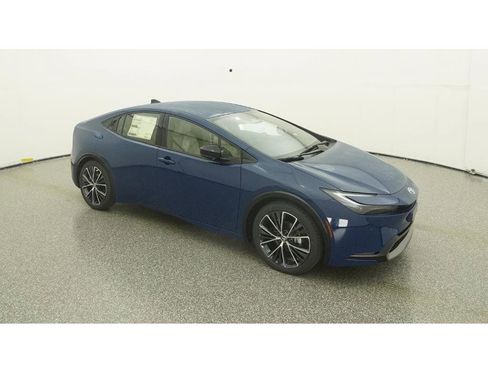 New 2026 Toyota Prius XLE image 12