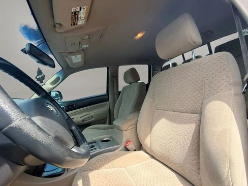 Used 2008 Toyota Tacoma PreRunner RWD image 9