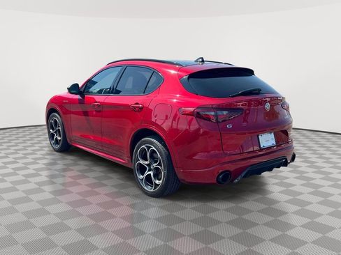 Used 2023 Alfa Romeo Stelvio Veloce AWD/4WD image 7