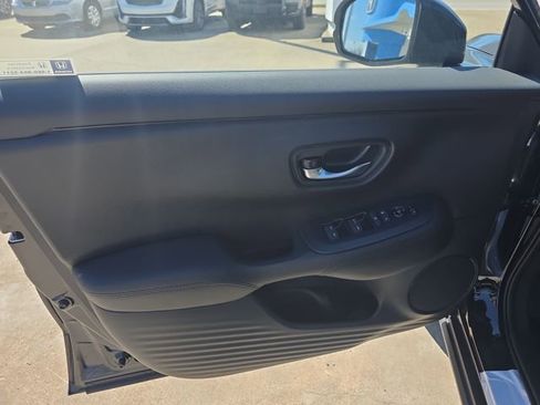 New 2026 Honda HR-V LX image 10