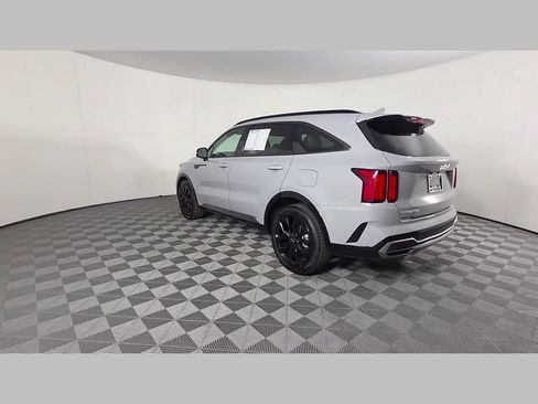 Used 2023 Kia Sorento SX FWD image 40