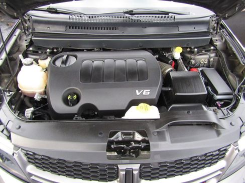 Used 2018 Dodge Journey GT w/ Driver Convenience Group image 39