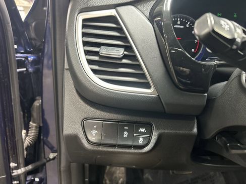 Used 2021 Kia Seltos SX image 19